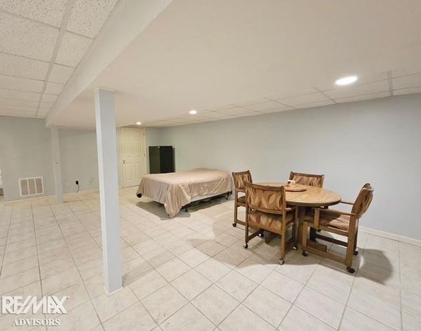 30868 Thistle Avenue, Chesterfield, MI 48051