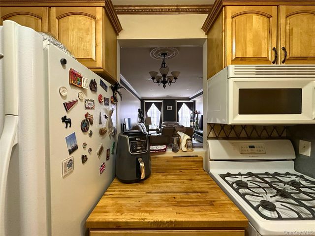 44 Johnes Street 109J, Newburgh, NY 12550