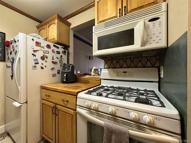 44 Johnes Street 109J, Newburgh, NY 12550