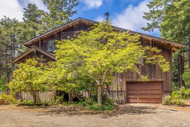 43150 Little Lake Rd, Mendocino, CA 95460