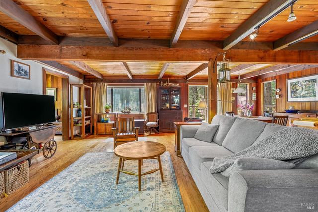 43150 Little Lake Rd, Mendocino, CA 95460