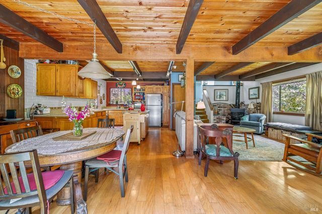 43150 Little Lake Rd, Mendocino, CA 95460