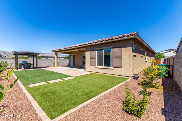 18947 W PALO VERDE Drive, Litchfield Park, AZ 85340