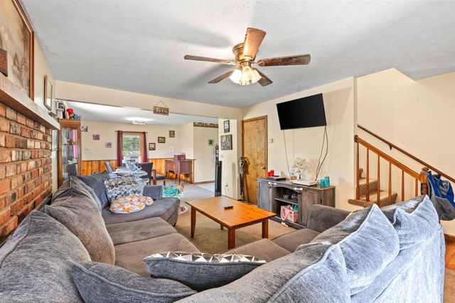 13955 Swallowfield Road, Frankfort, KY 40601