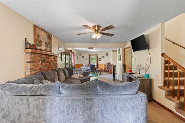 13955 Swallowfield Road, Frankfort, KY 40601