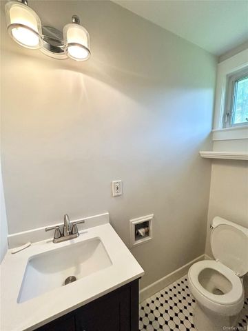 747 Route 9W Cottage 8, Valley Cottage, NY 10989