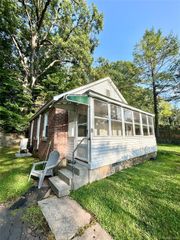 747 Route 9W Cottage 8, Valley Cottage, NY 10989