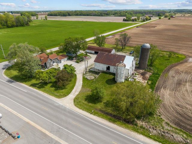 N8496 HWY 55, Menasha, WI 54952