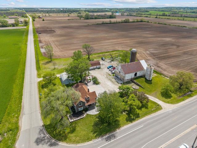 N8496 HWY 55, Menasha, WI 54952