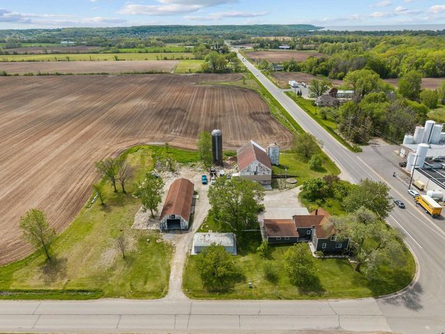 N8496 HWY 55, Menasha, WI 54952