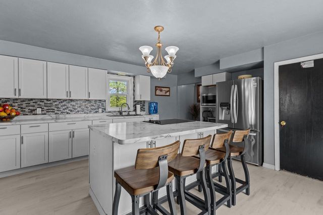 N8496 HWY 55, Menasha, WI 54952
