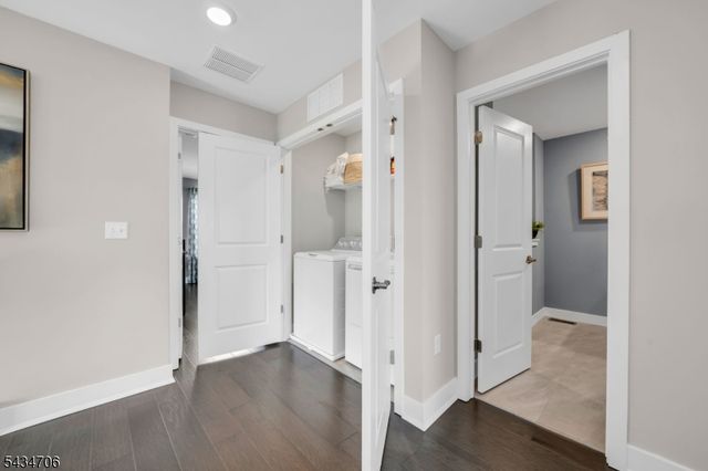 2 Doherty Way, Morris Plains Boro, NJ 07950