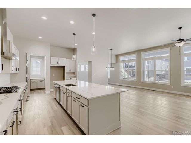 21831 E Tansy Pl, Aurora, CO 80016