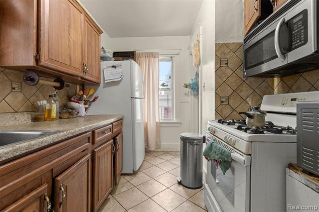 4509 Helen Street, Dearborn, MI 48126