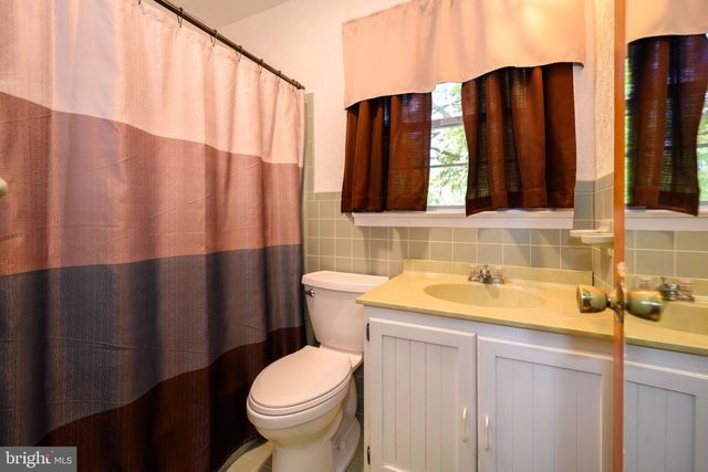 8620 PARK DR, Chestertown, MD 21620