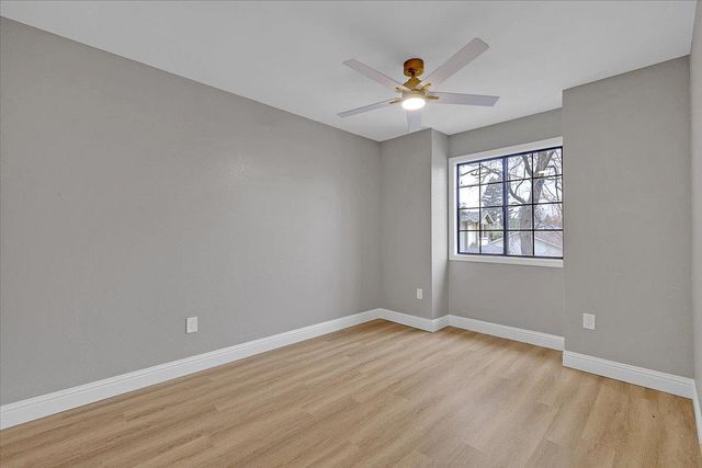 14 Eduardo Ct, Sacramento, CA 95831