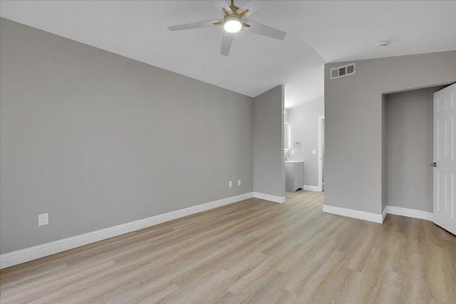 14 Eduardo Ct, Sacramento, CA 95831