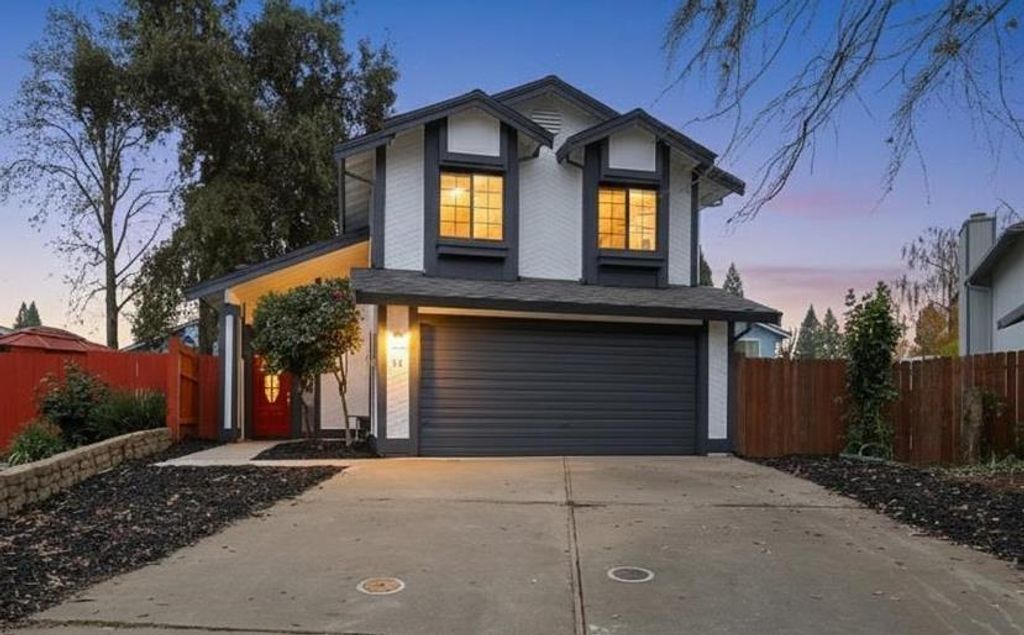 14 Eduardo Ct, Sacramento, CA 95831