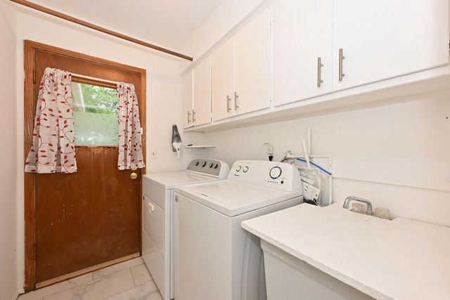 501 Cheyenne DRIVE, Waukesha, WI 53188