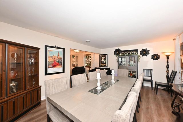 501 Cheyenne DRIVE, Waukesha, WI 53188