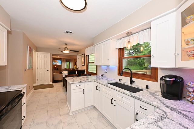 501 Cheyenne DRIVE, Waukesha, WI 53188