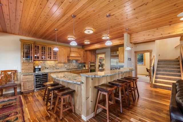 7211 North Lake Boulevard, Tahoe Vista, CA 96148