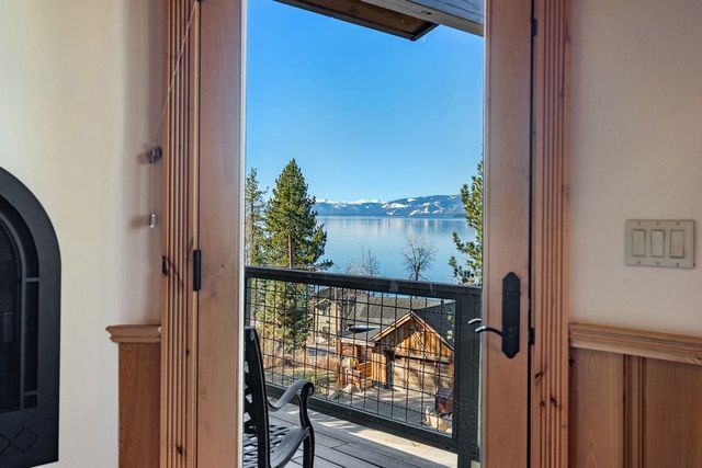 7211 North Lake Boulevard, Tahoe Vista, CA 96148