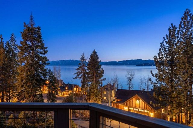 7211 North Lake Boulevard, Tahoe Vista, CA 96148