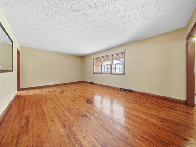 2411 S Mayfair Avenue, Springfield, MO 65804
