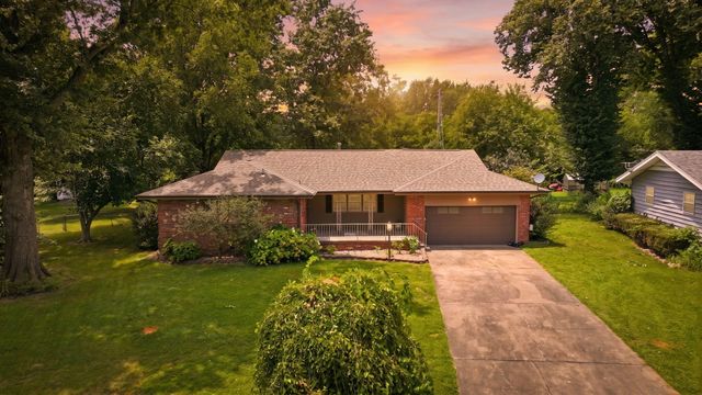 2411 S Mayfair Avenue, Springfield, MO 65804