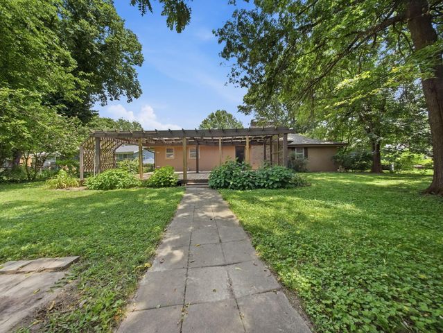 2411 S Mayfair Avenue, Springfield, MO 65804