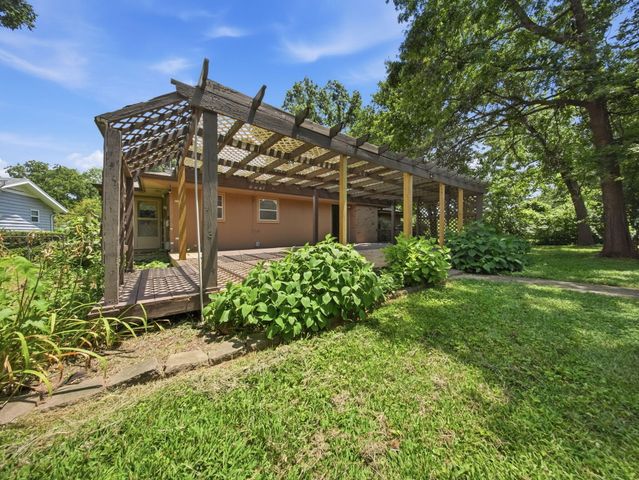2411 S Mayfair Avenue, Springfield, MO 65804