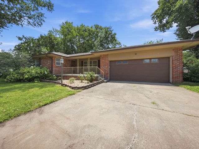 2411 S Mayfair Avenue, Springfield, MO 65804