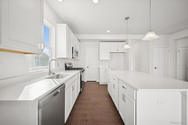 27148 Silo Drive, Saline, MI 48176