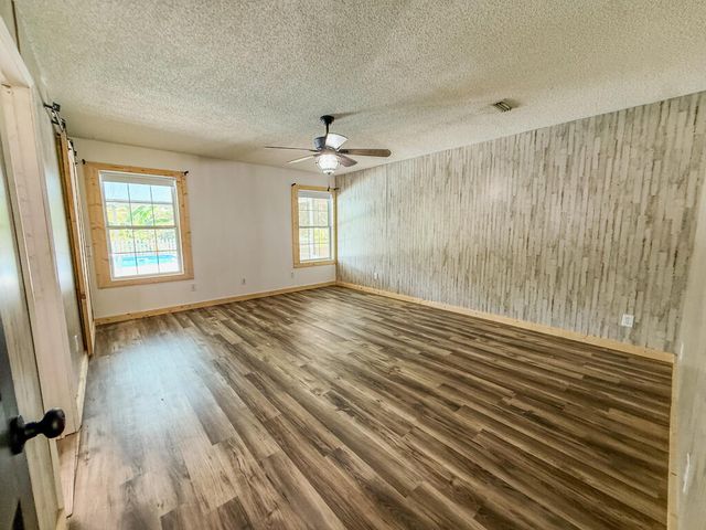 870 D Hodge Road, Cottonwood, AL 36320