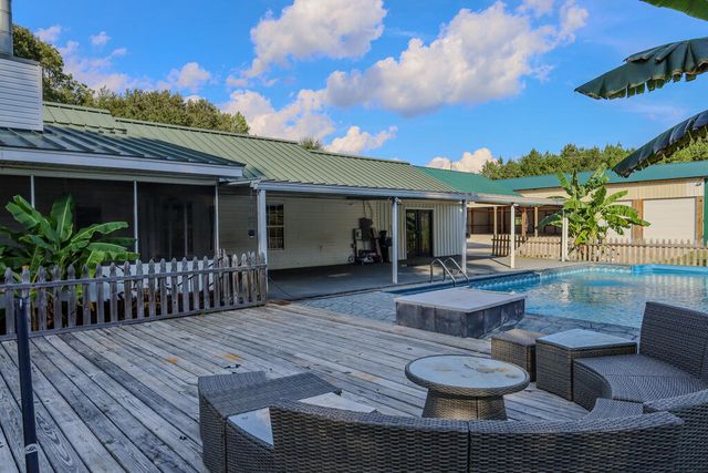 870 D Hodge Road, Cottonwood, AL 36320