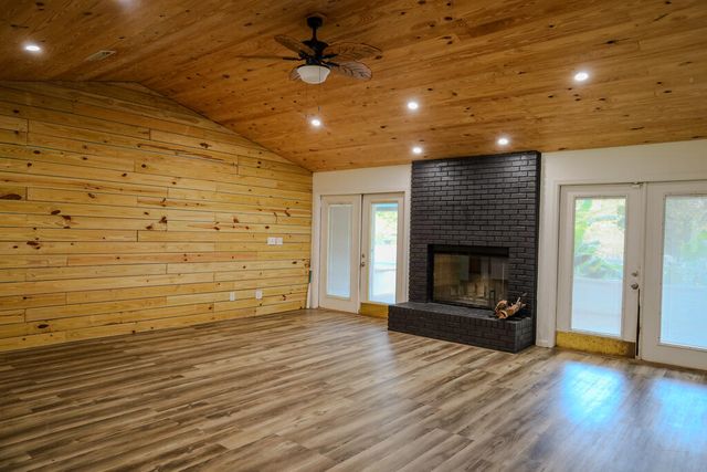 870 D Hodge Road, Cottonwood, AL 36320
