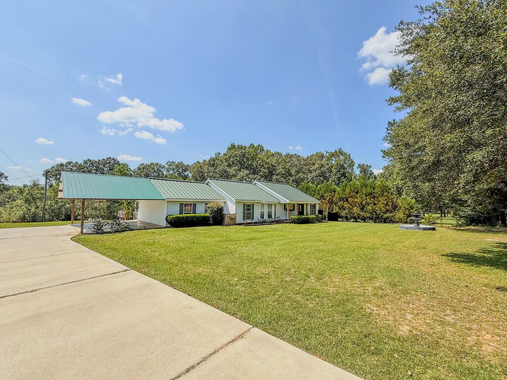 870 D Hodge Road, Cottonwood, AL 36320