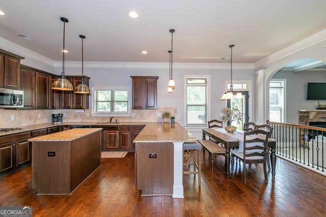 49 Bay Crest Court, Loganville, GA 30052