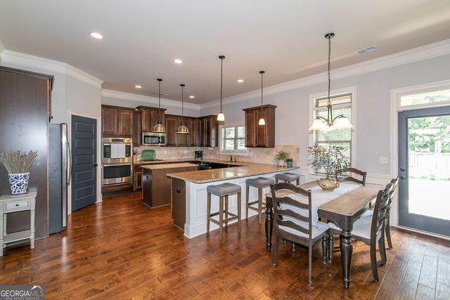 49 Bay Crest Court, Loganville, GA 30052