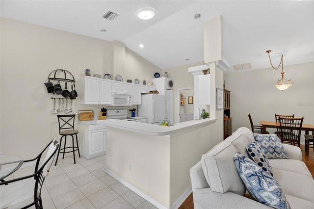 216 51ST STREET CIRCLE E, Palmetto, FL 34221
