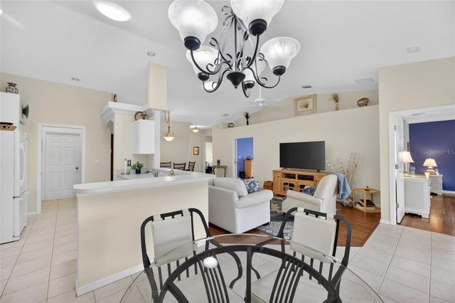 216 51ST STREET CIRCLE E, Palmetto, FL 34221