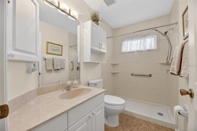 216 51ST STREET CIRCLE E, Palmetto, FL 34221