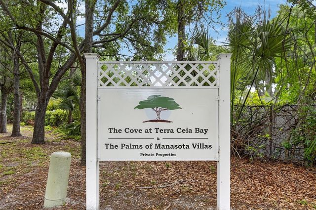 216 51ST STREET CIRCLE E, Palmetto, FL 34221
