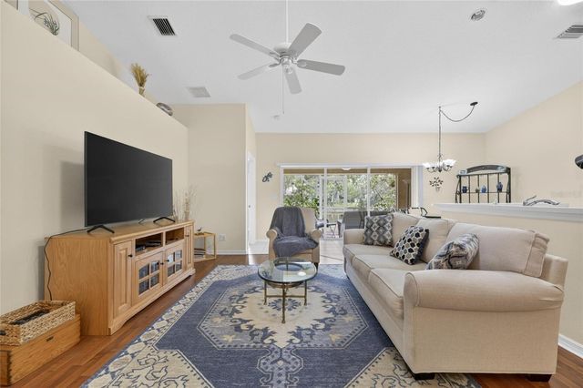 216 51ST STREET CIRCLE E, Palmetto, FL 34221