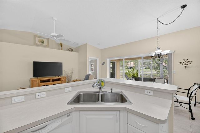 216 51ST STREET CIRCLE E, Palmetto, FL 34221
