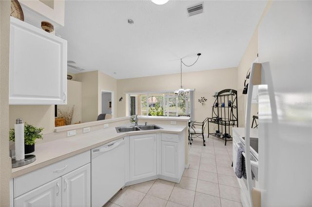 216 51ST STREET CIRCLE E, Palmetto, FL 34221