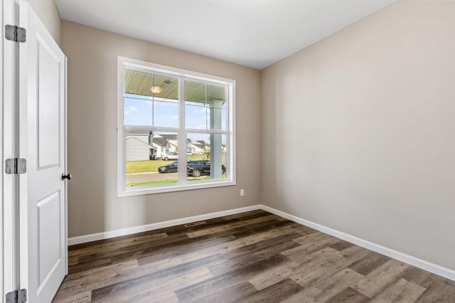 1739 Meadows Drive NE, East Bethel, MN 55011
