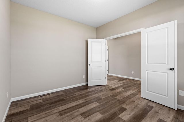 1739 Meadows Drive NE, East Bethel, MN 55011