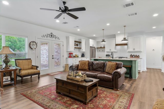1024 Monte Carlo, Grand Saline, TX 75140